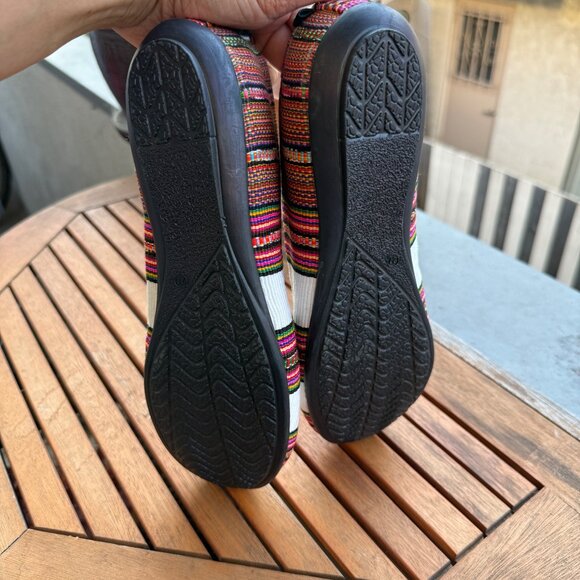 Ikk Multicolor Striped Slip-On Flats Size 27/9.5 - Picture 6 of 7